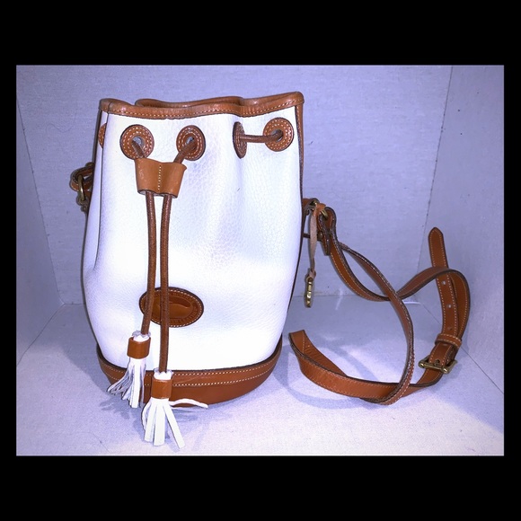 Dooney & Bourke Bucket Crossbody - Picture 1 of 7